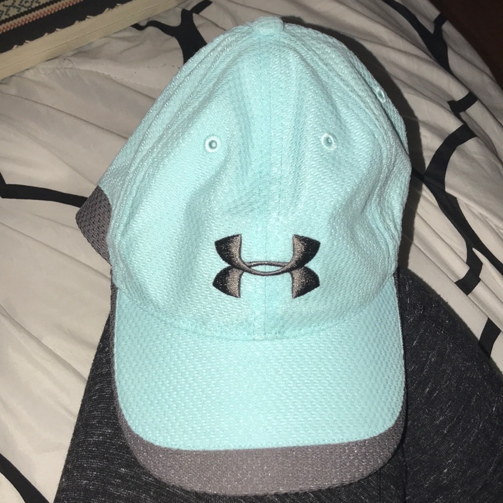 Under armor hat